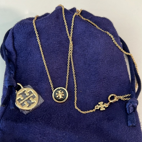 Tory Burch Necklace! - Picture 4 of 16